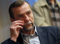 Лев Пономарёв назвал постыдными слова Мизулиной о лишних правах граждан