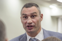 Мэр-боксёр Кличко запутался в трех словах