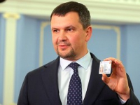Россиянам перестанут выдавать бумажные паспорта в 2022 году